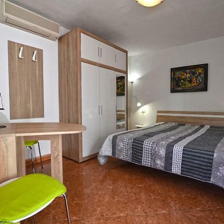 Yulia Apartments Rovinj Exteriör bild