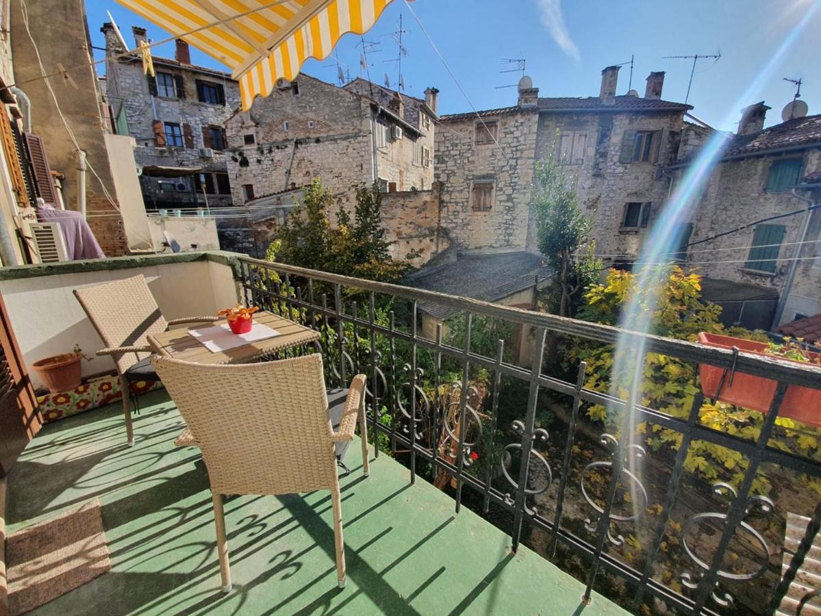 Yulia Apartments Rovinj Exteriör bild